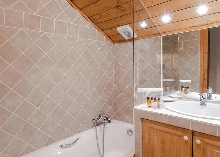 Apartamento Bel Duplex Pour 8, Proche Pistes à Avec Wifi Et Parking - Fr-1-343-188 *